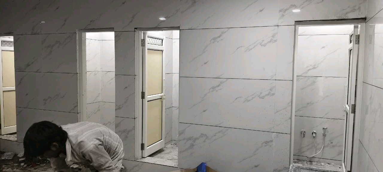 Vishwakarma Alluminium And Glass - Alluminium Patition Door: 1784655528253_compressed in India