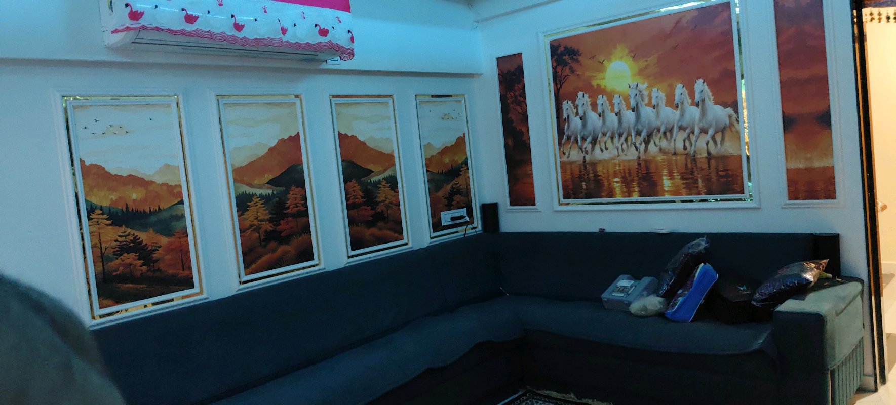 Momami Wood Farnichar - My Work: 1780155580944_compressed in India