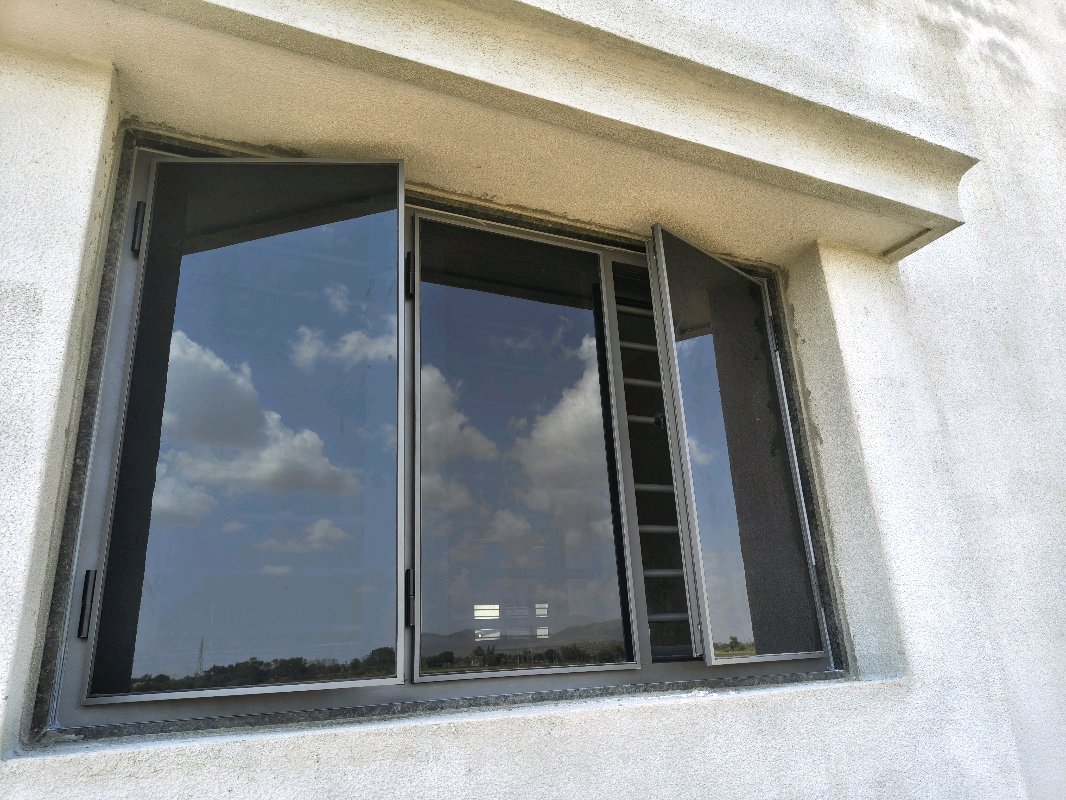 Royal Glass - Aluminium Window: 1789194087530_compressed in India