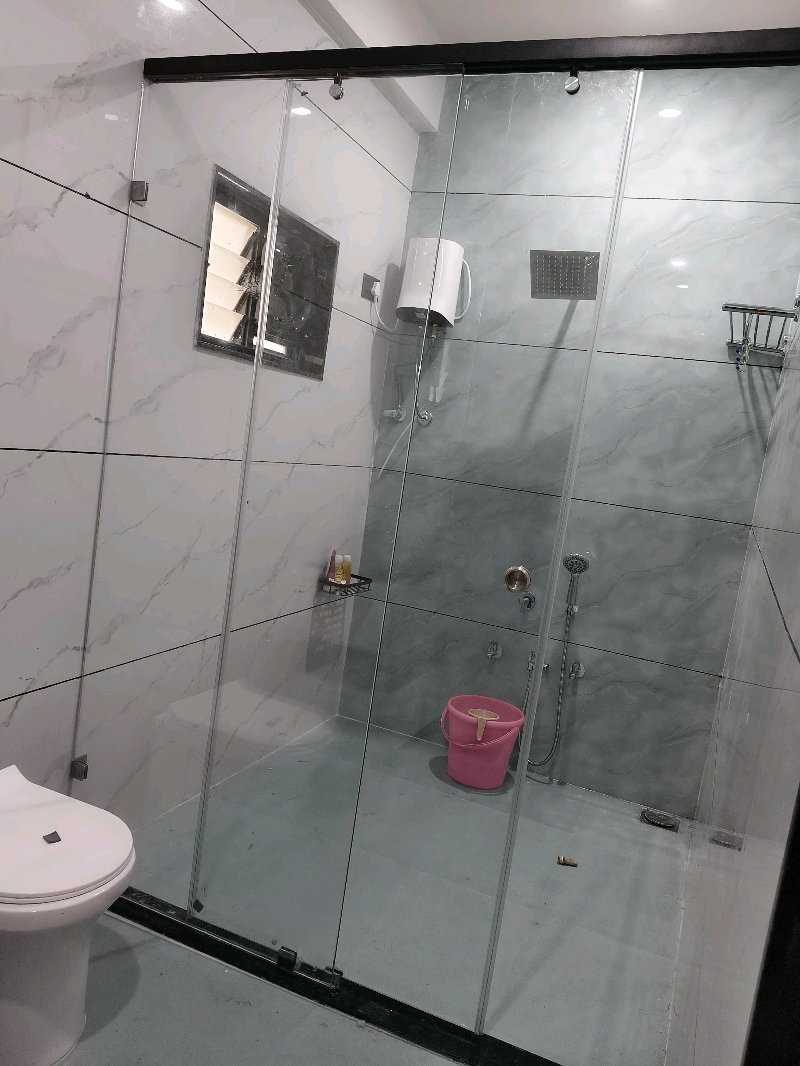 Vishwakarma Alluminium And Glass - 12mm Tafan Glass: 1784655732931_compressed in India