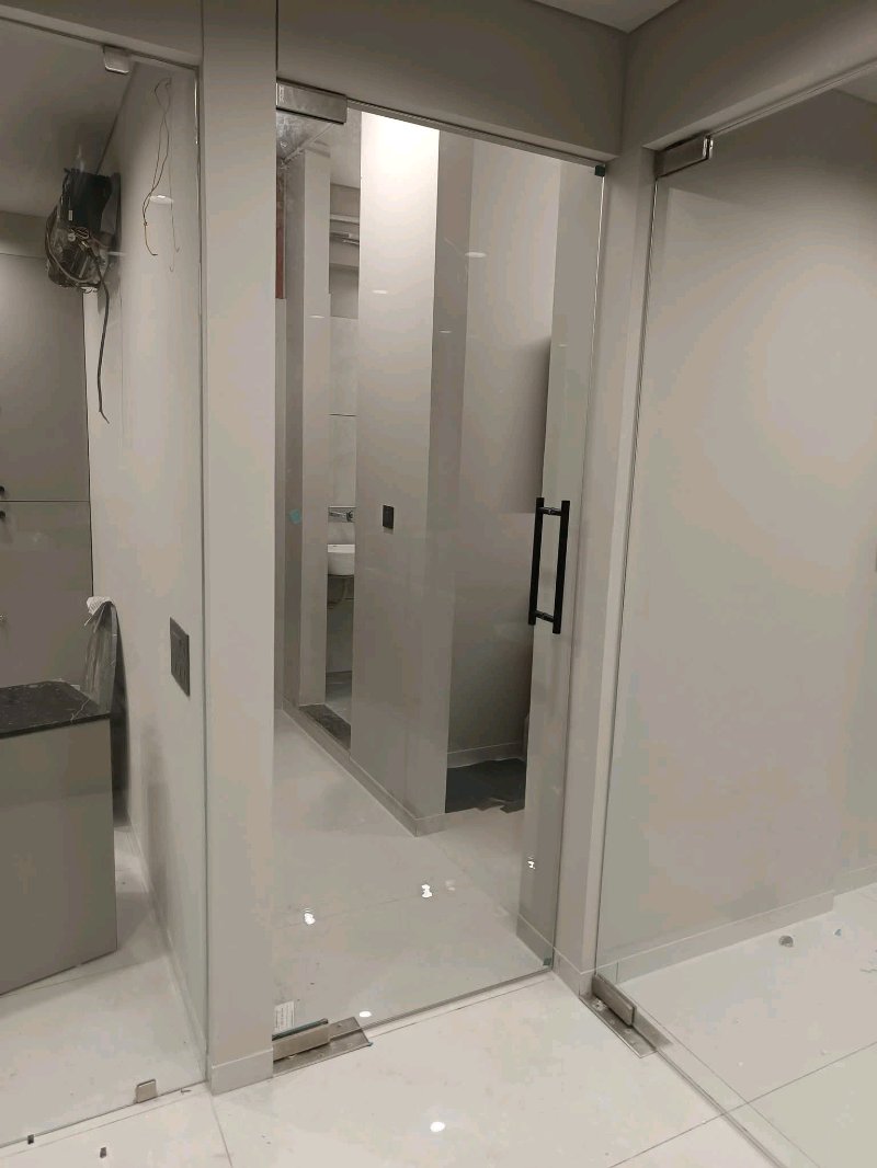 Vishwakarma Alluminium And Glass - 12mm Tafan Glass: 1784655733141_compressed in India