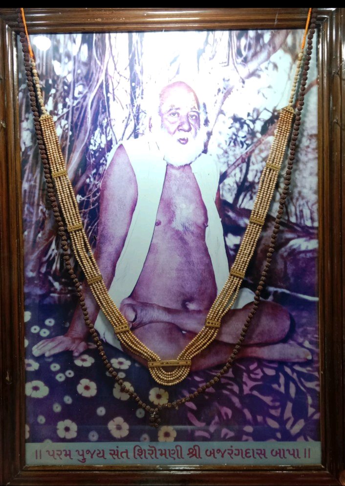 Bapa Sitaram Farnishar & Still Work - ફર્નિચર in Surat